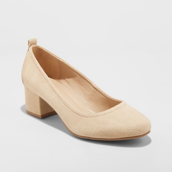 Women's Lenora Microsuede Closed Toe Heeled Pumps - Picture 1 of 3